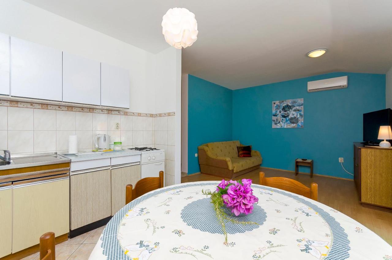 סלאטינה Apartments Milka מראה חיצוני תמונה