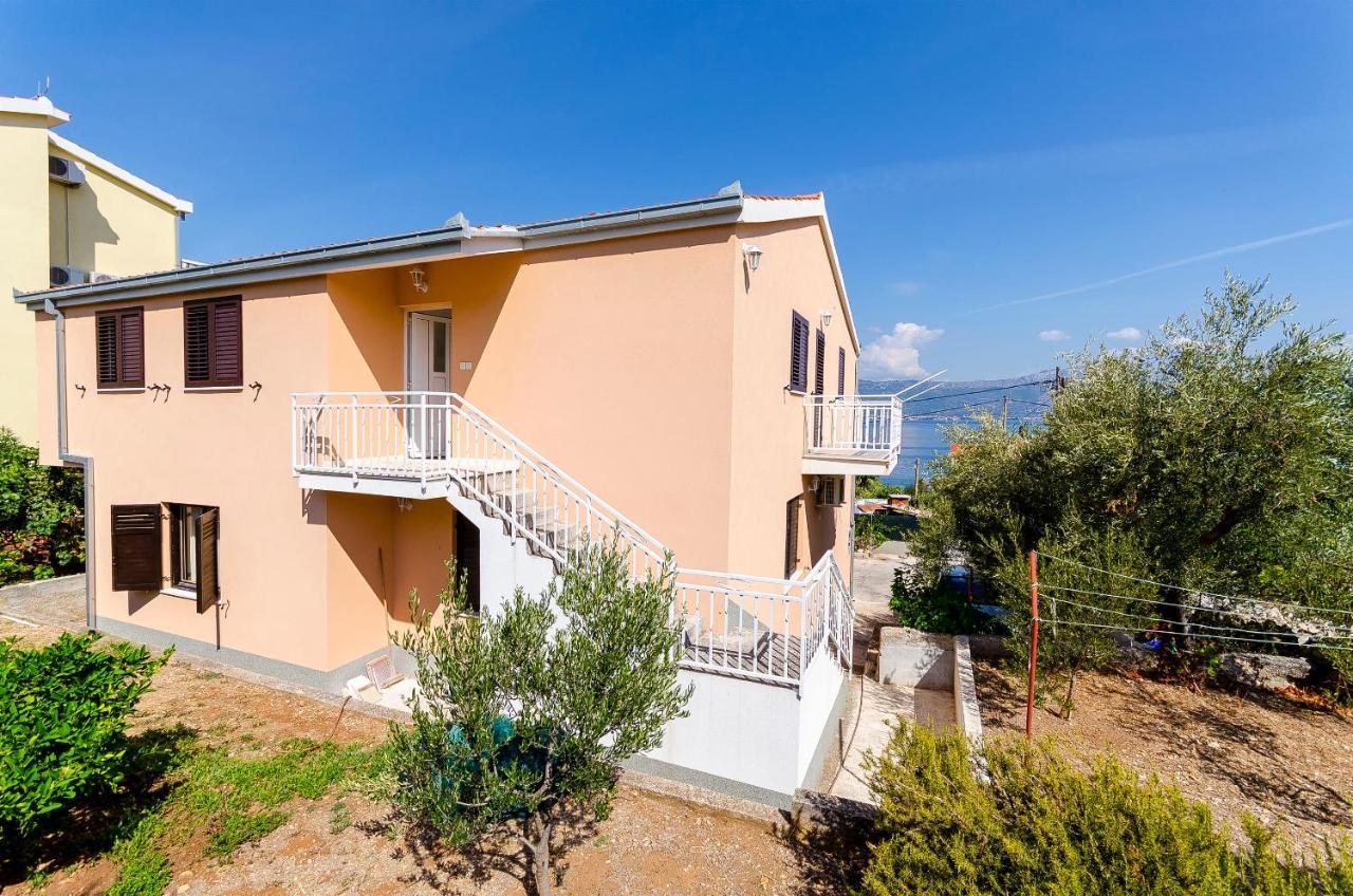סלאטינה Apartments Milka מראה חיצוני תמונה